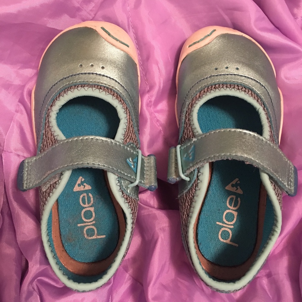 Plae Emme shimmer toddler shoes sneakers 8.5